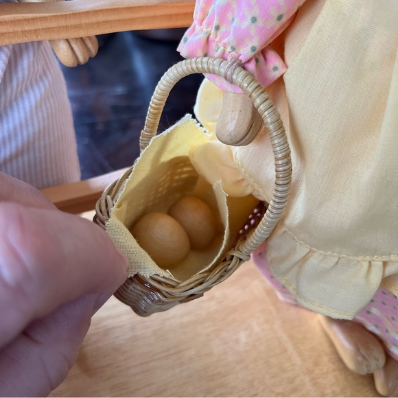 Raikes Originals THE HOPKINS Wood Carved Rabbit Couple w/ Fenced Stand Figures - Picture 11 of 13